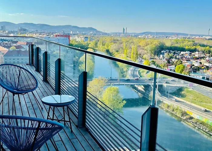 Royal Swan Skyline, Apartment